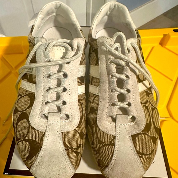 Coach Katelyn Sneakers - Picture 1 of 8